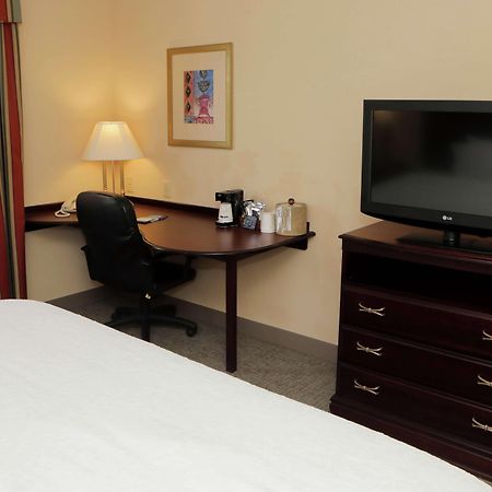 Hampton Inn By Hilton Clinton Εξωτερικό φωτογραφία