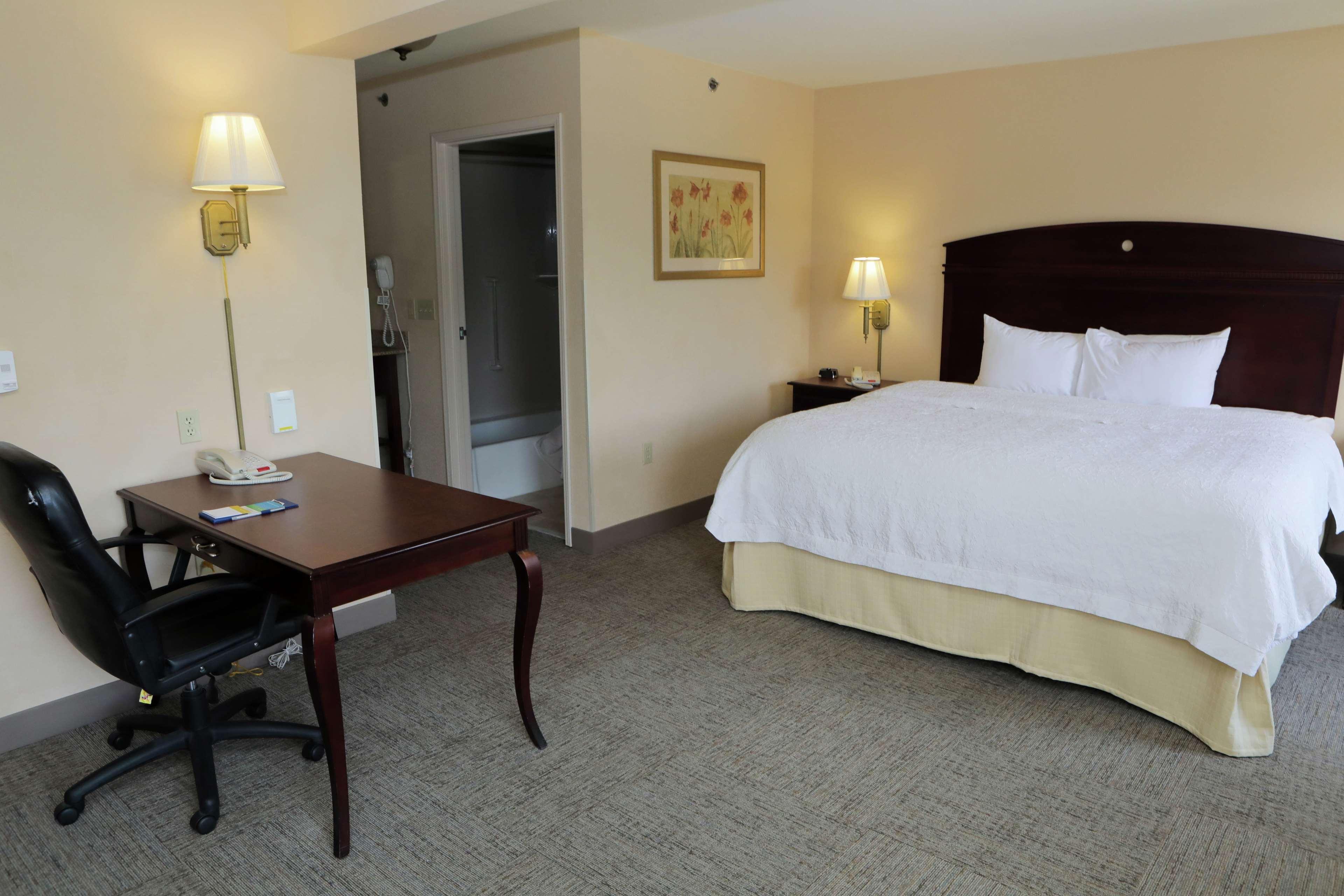 Hampton Inn By Hilton Clinton Εξωτερικό φωτογραφία