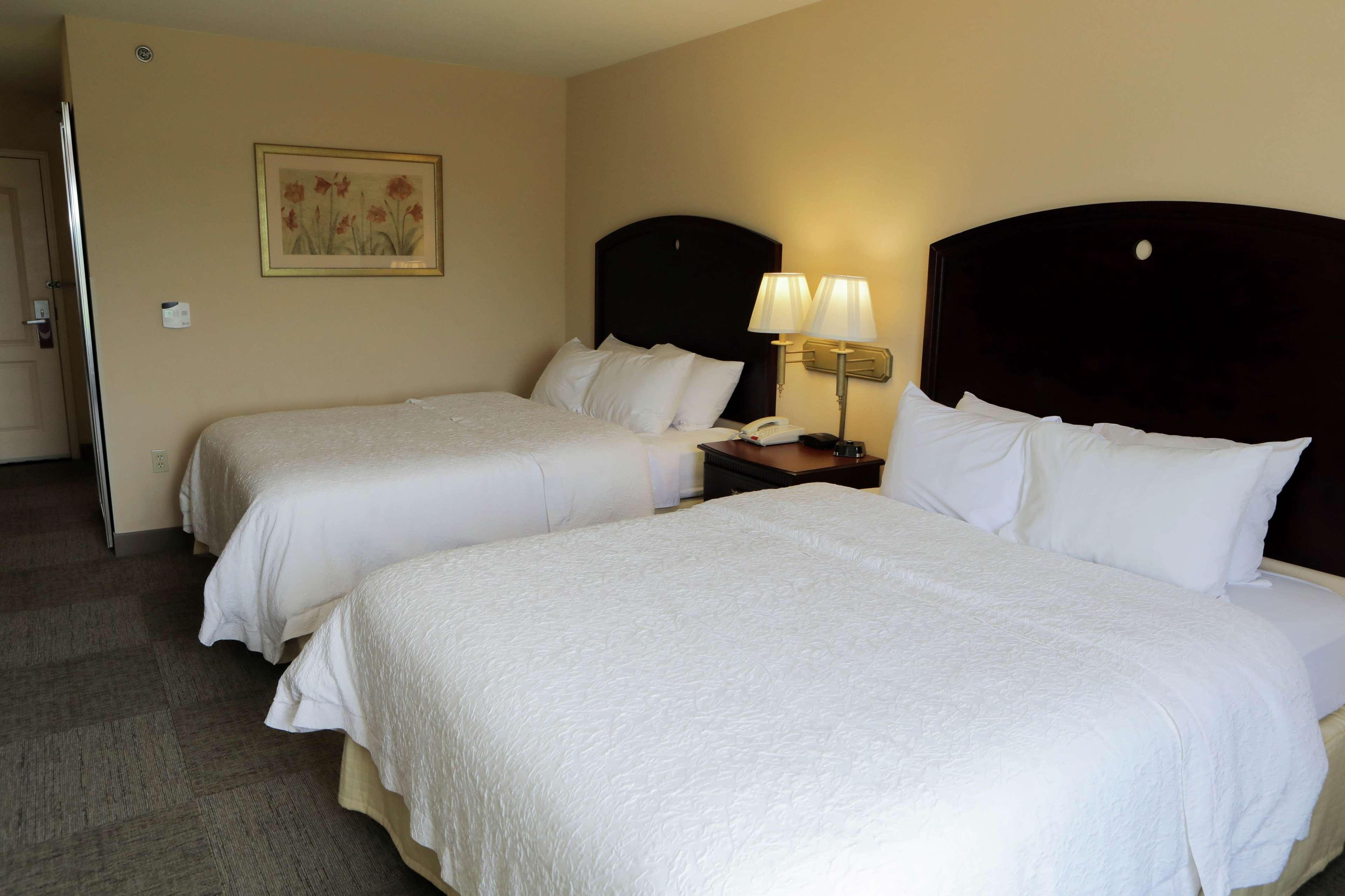 Hampton Inn By Hilton Clinton Εξωτερικό φωτογραφία