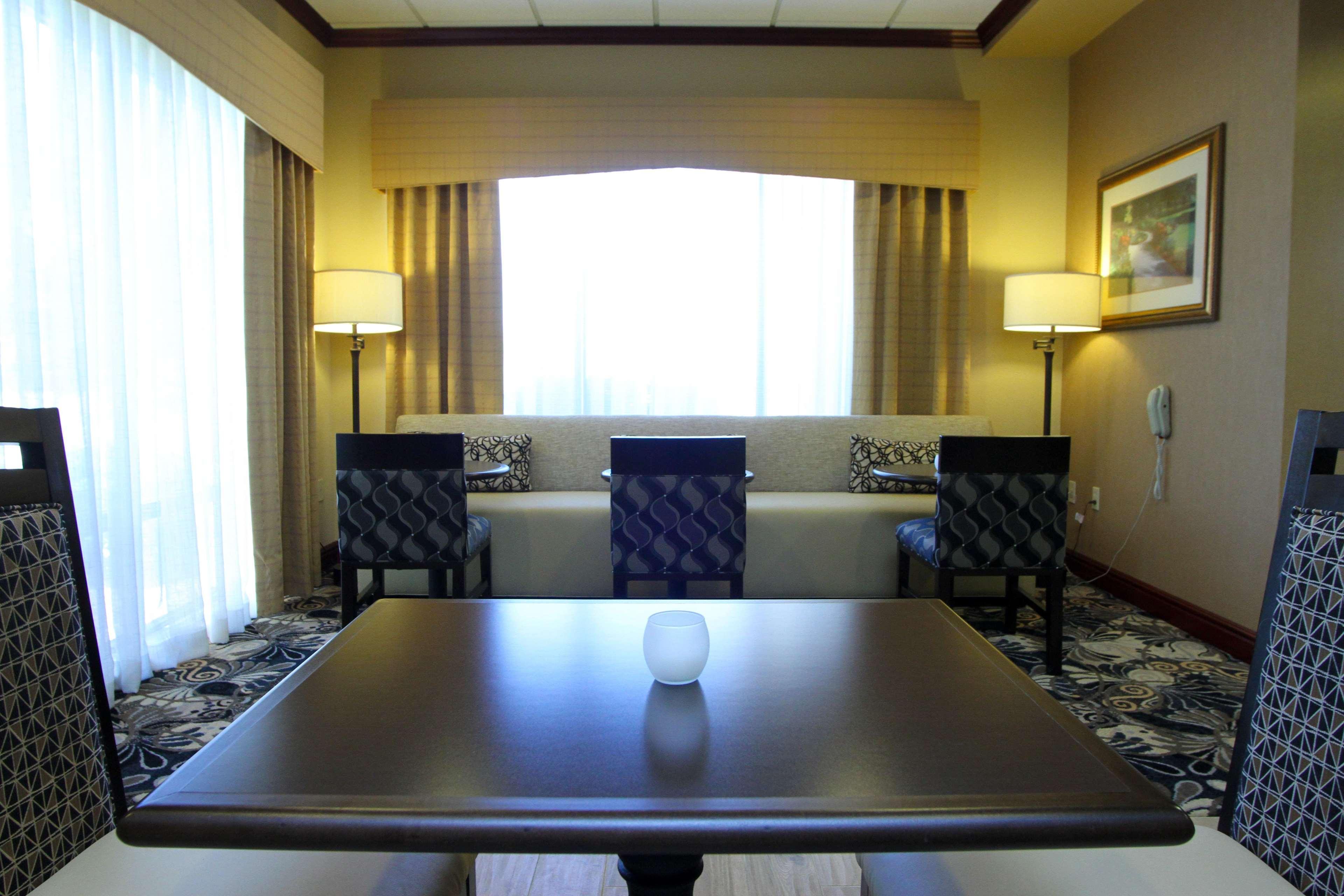 Hampton Inn By Hilton Clinton Εξωτερικό φωτογραφία