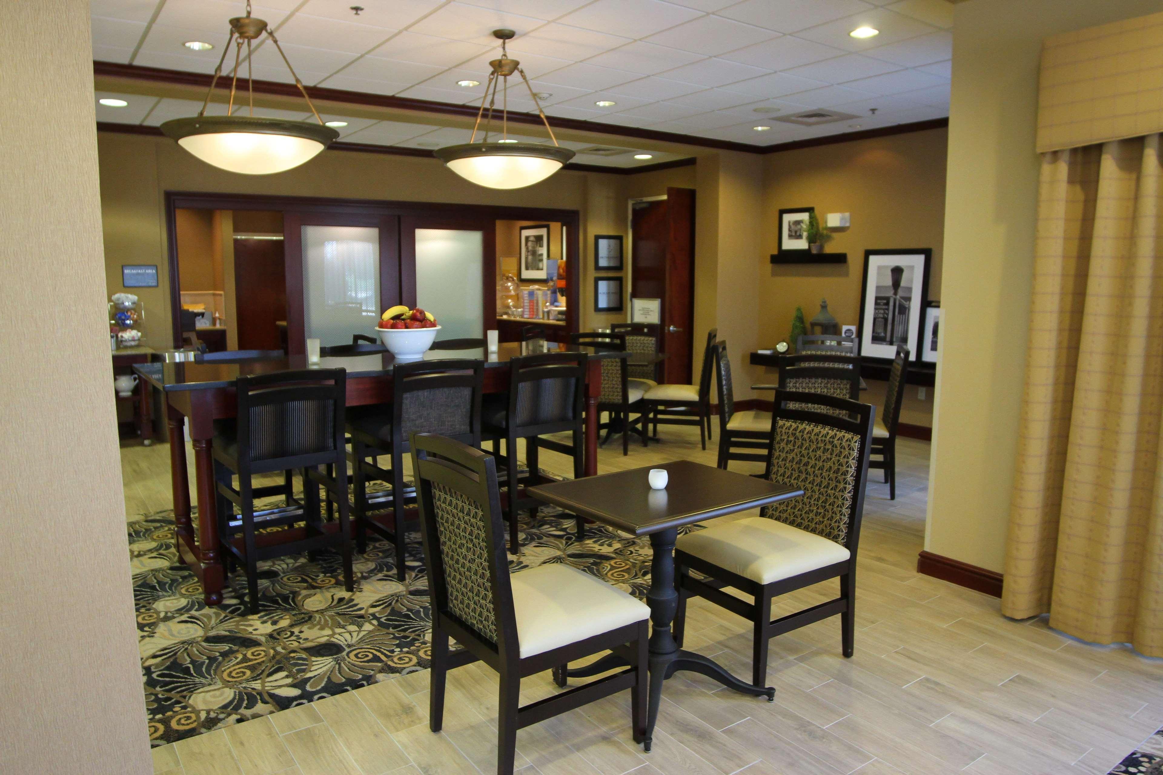 Hampton Inn By Hilton Clinton Εξωτερικό φωτογραφία