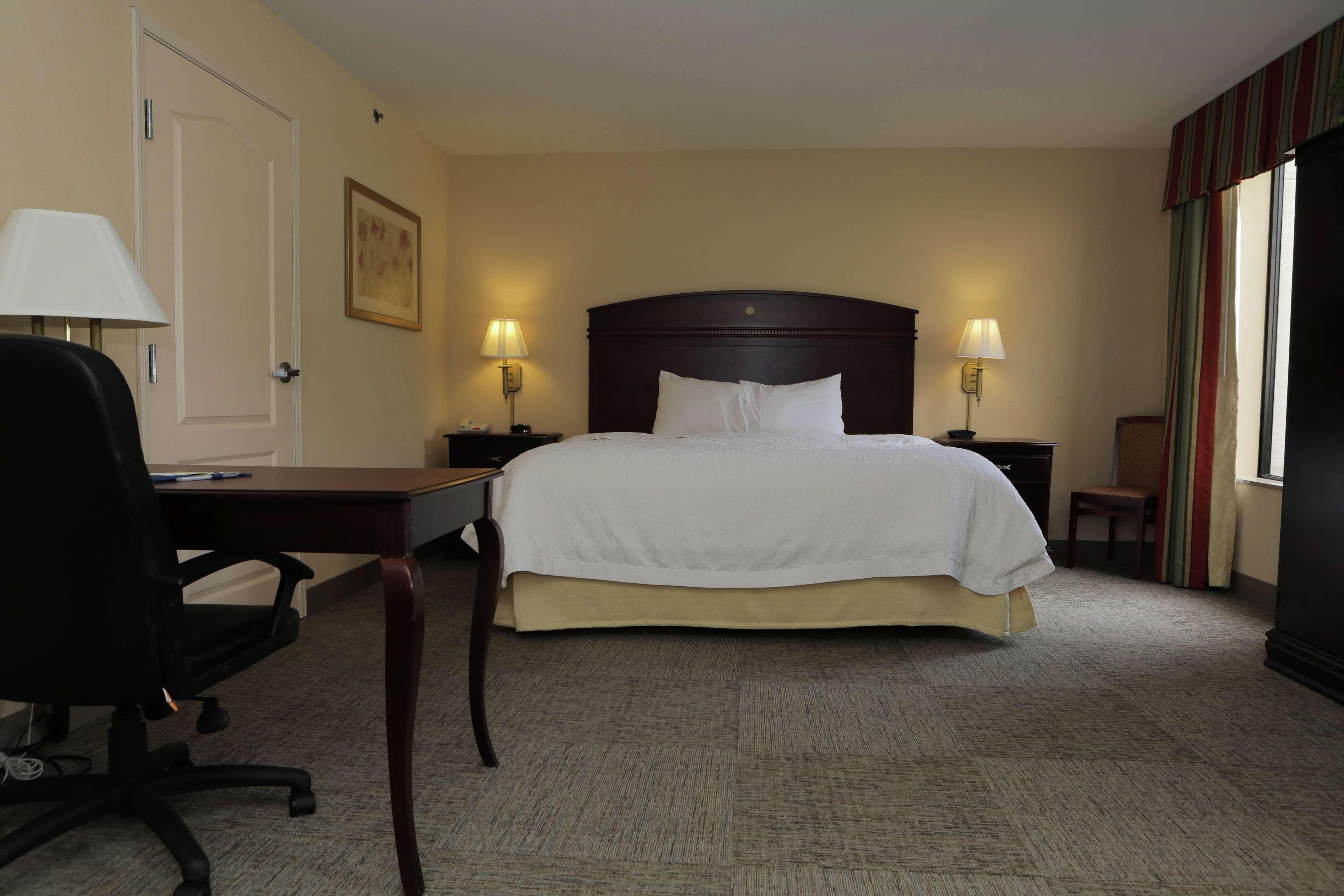 Hampton Inn By Hilton Clinton Εξωτερικό φωτογραφία