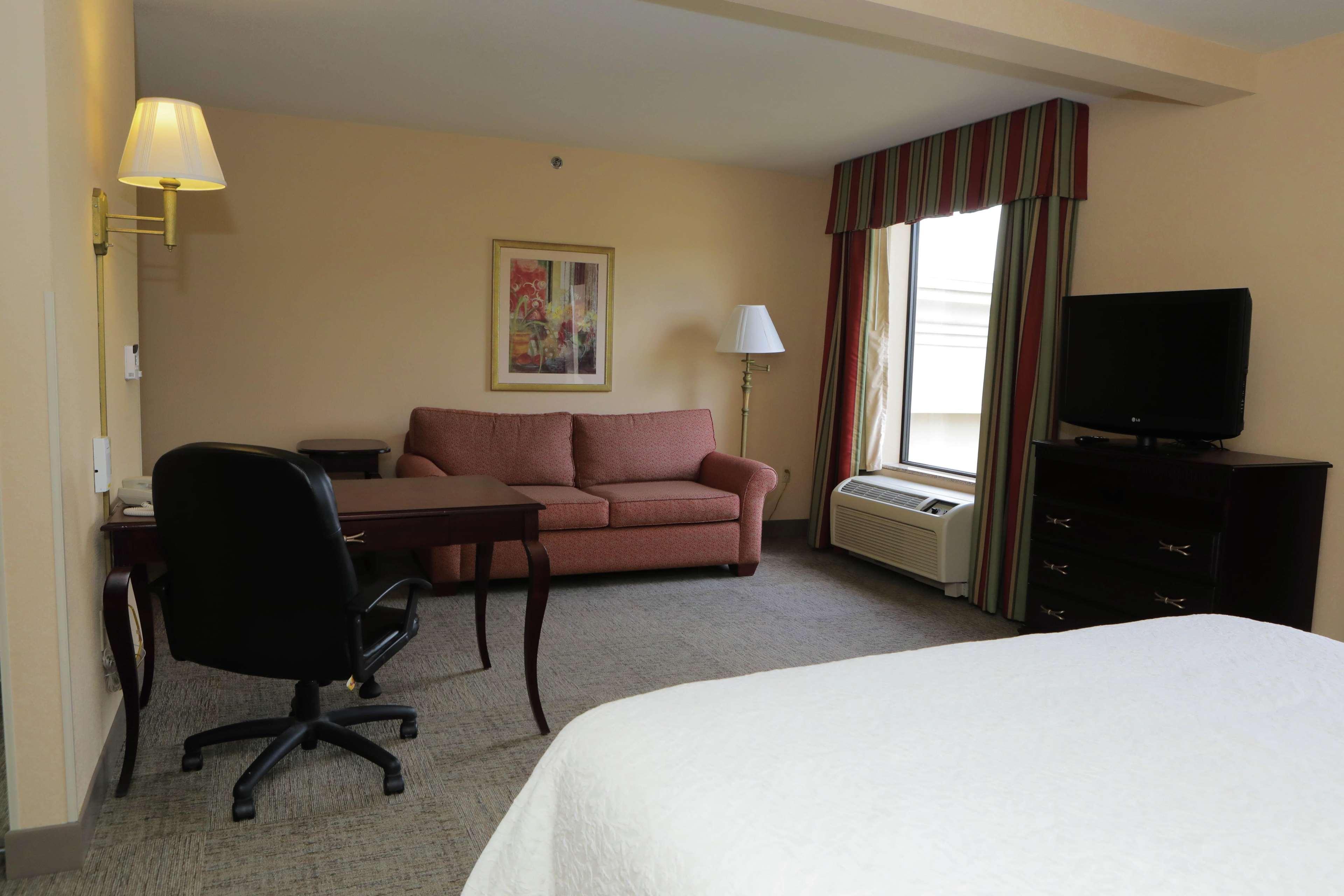 Hampton Inn By Hilton Clinton Εξωτερικό φωτογραφία