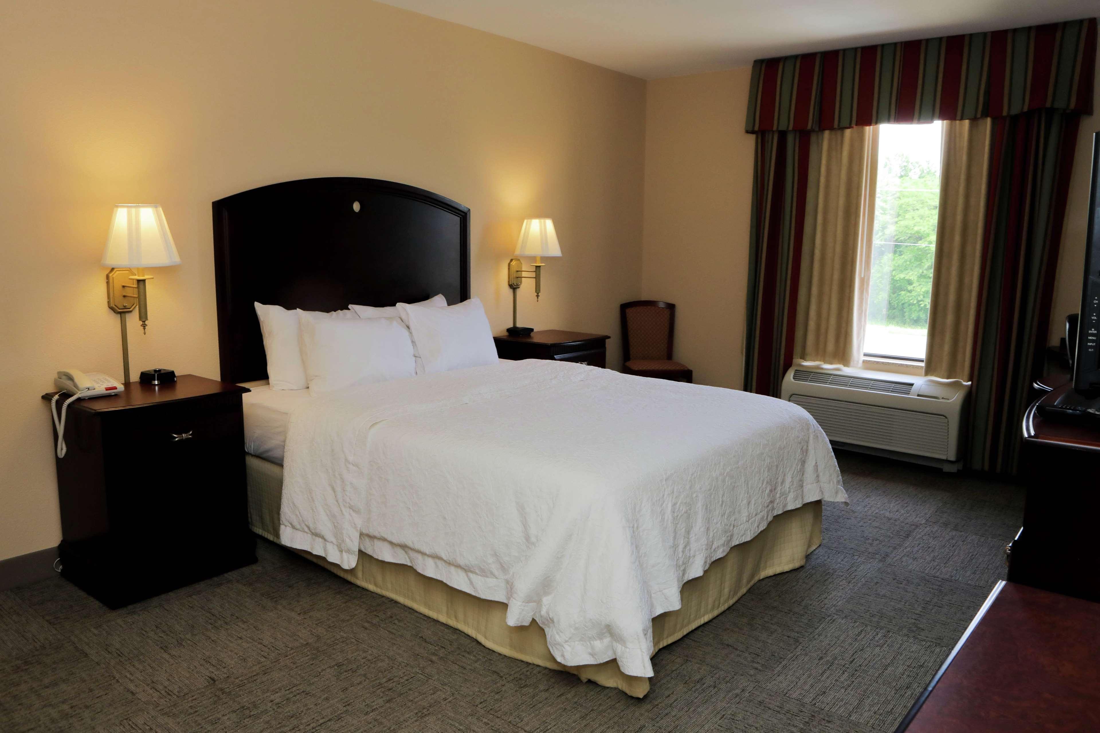 Hampton Inn By Hilton Clinton Εξωτερικό φωτογραφία