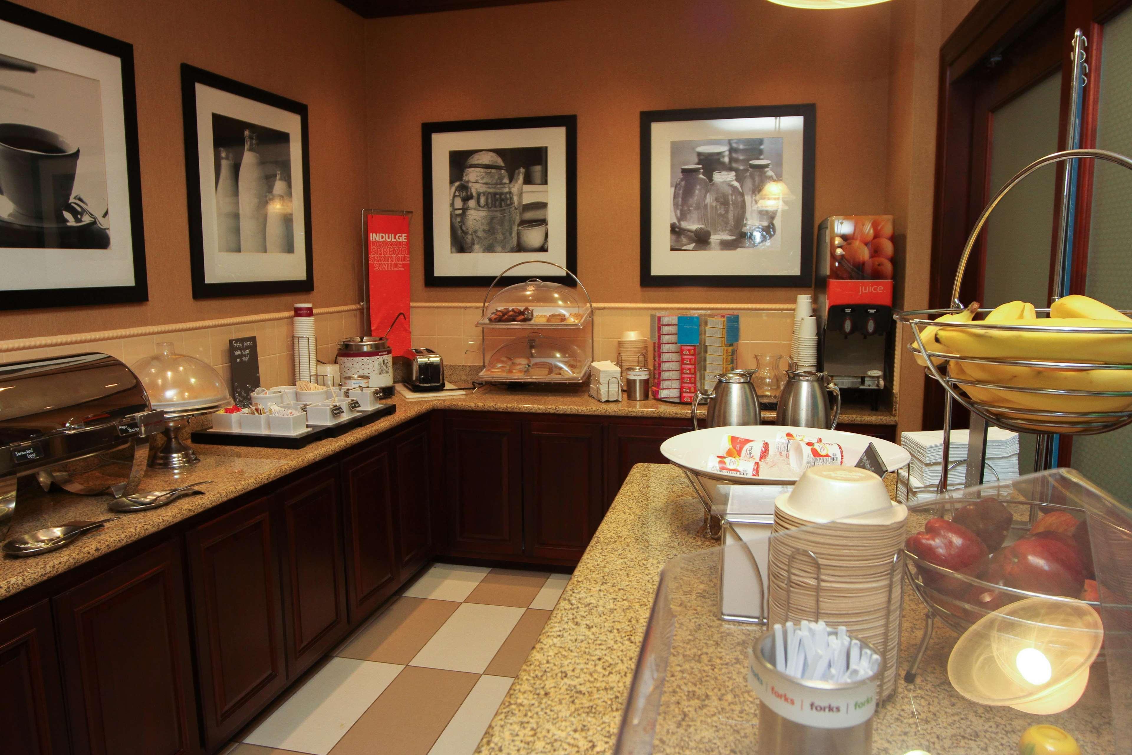 Hampton Inn By Hilton Clinton Εξωτερικό φωτογραφία