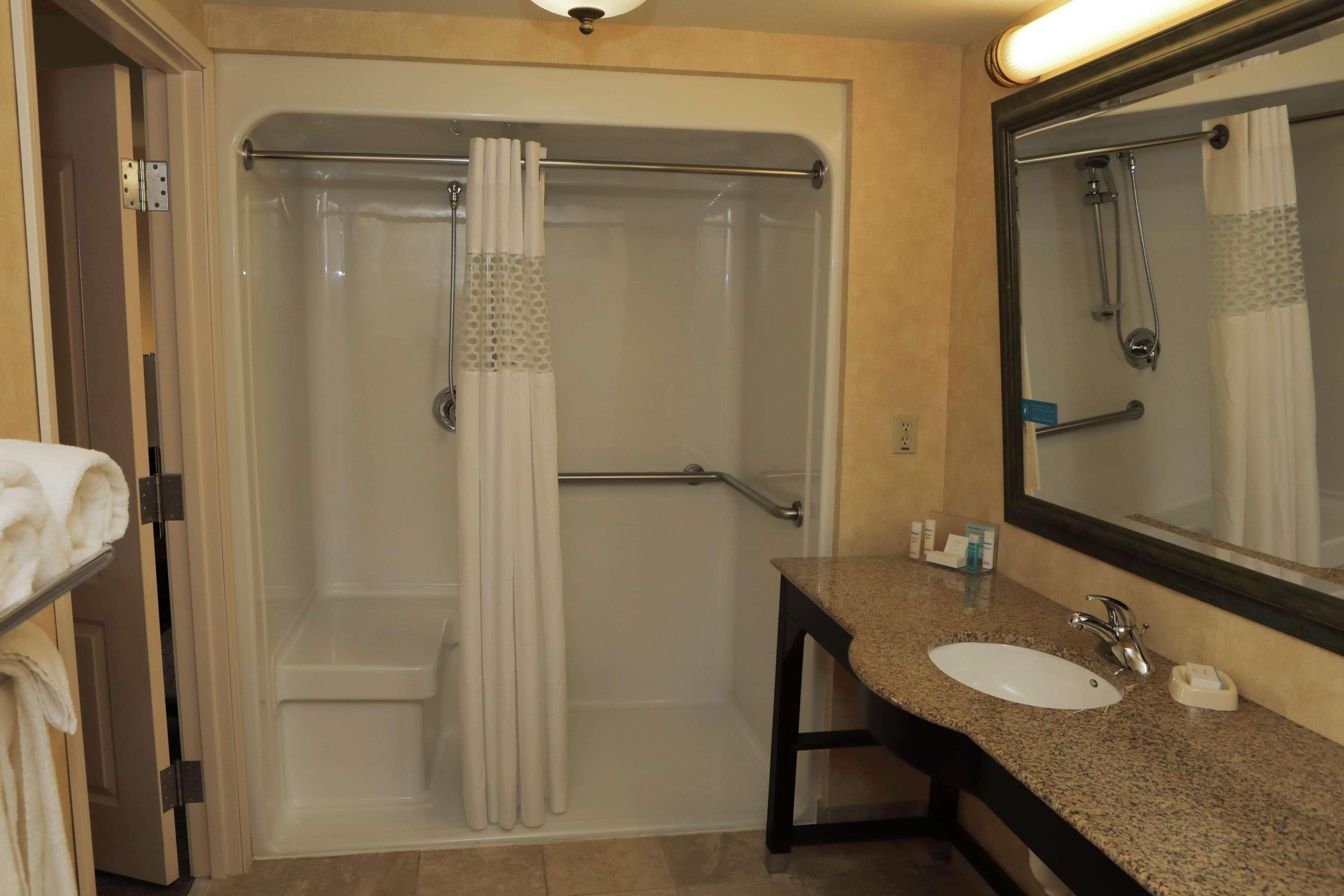 Hampton Inn By Hilton Clinton Εξωτερικό φωτογραφία