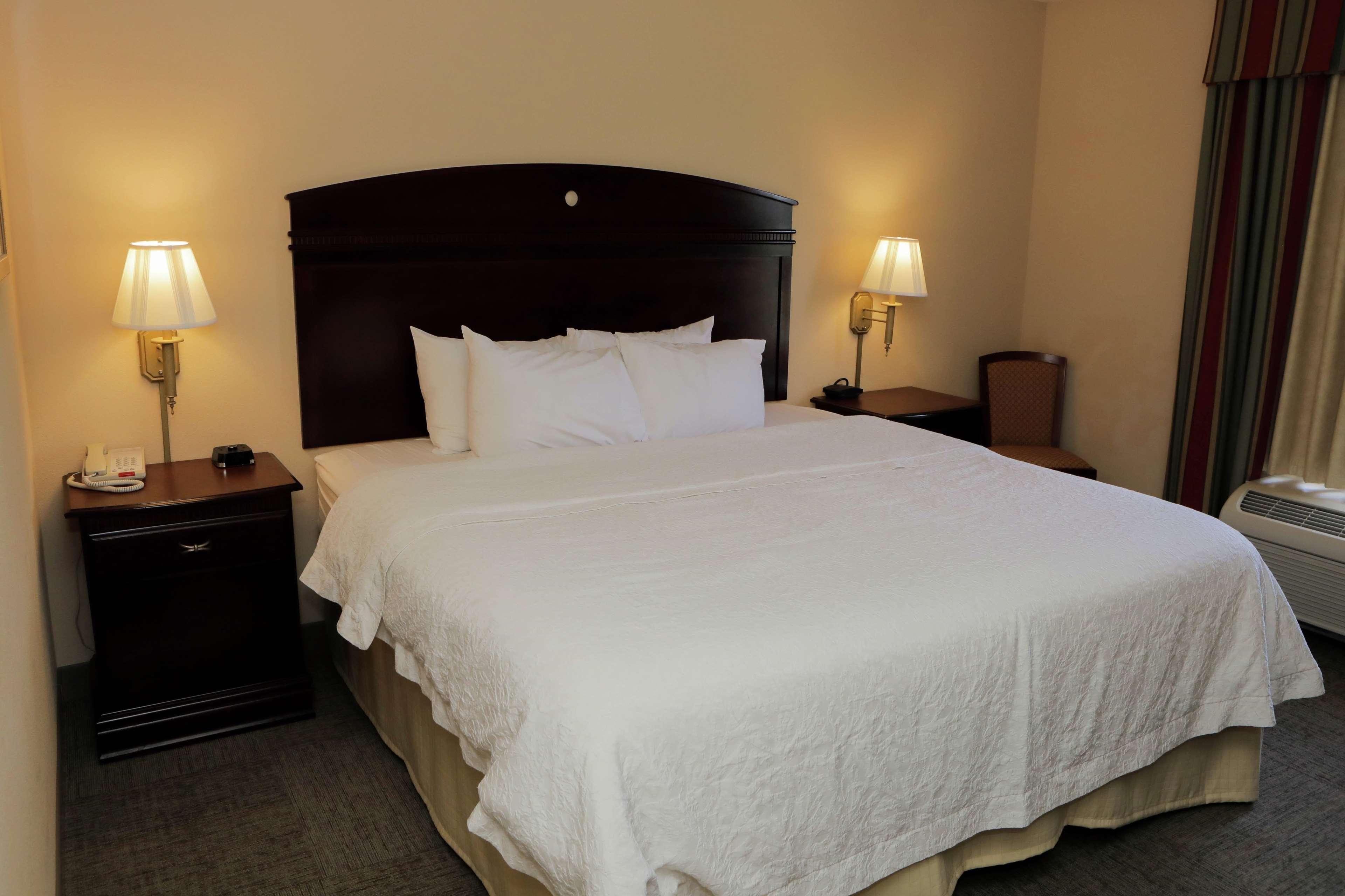Hampton Inn By Hilton Clinton Εξωτερικό φωτογραφία