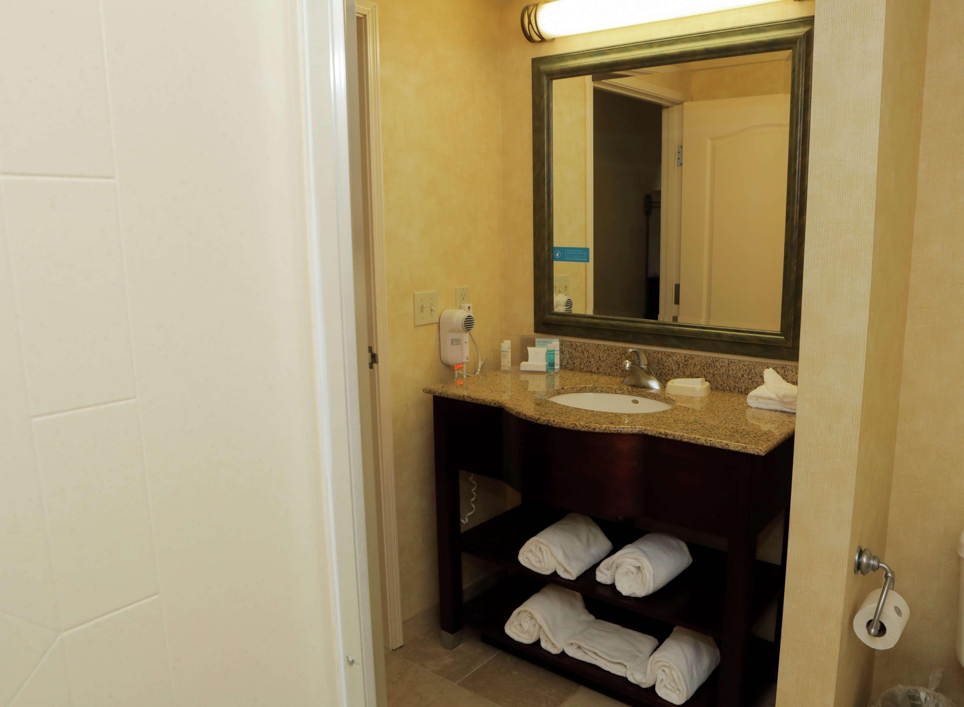 Hampton Inn By Hilton Clinton Εξωτερικό φωτογραφία