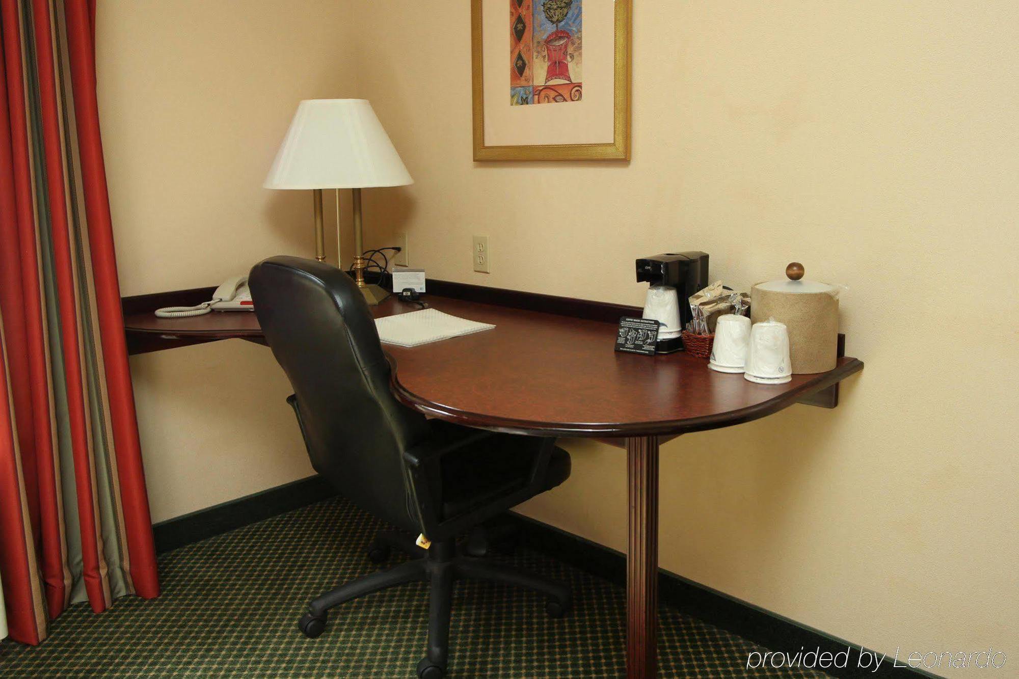 Hampton Inn By Hilton Clinton Εξωτερικό φωτογραφία