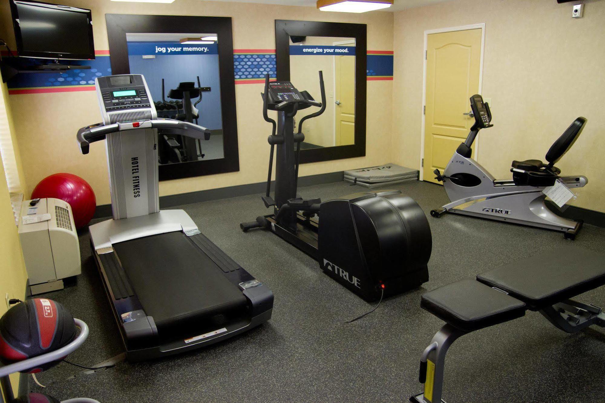 Hampton Inn By Hilton Clinton Εξωτερικό φωτογραφία